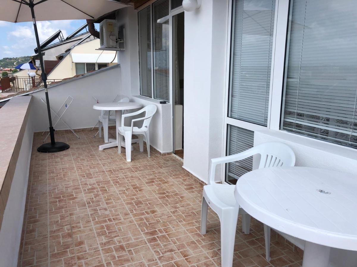 Borko Guest House Primorsko Exterior foto